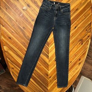 Kut From the Kloth Diana Kurvy Skinny Jeans